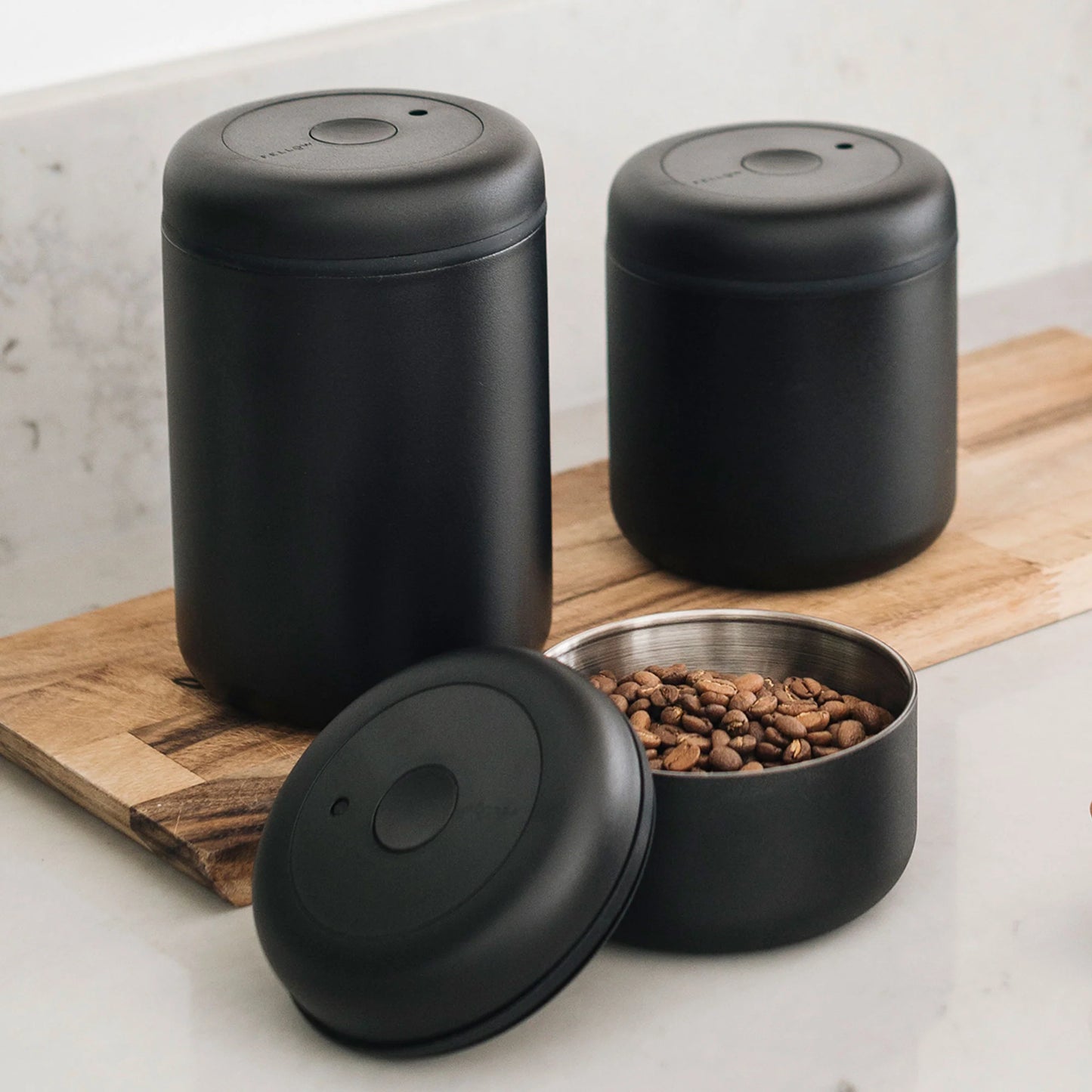 0.4L Atmos Vaccuum Canister Matte Black